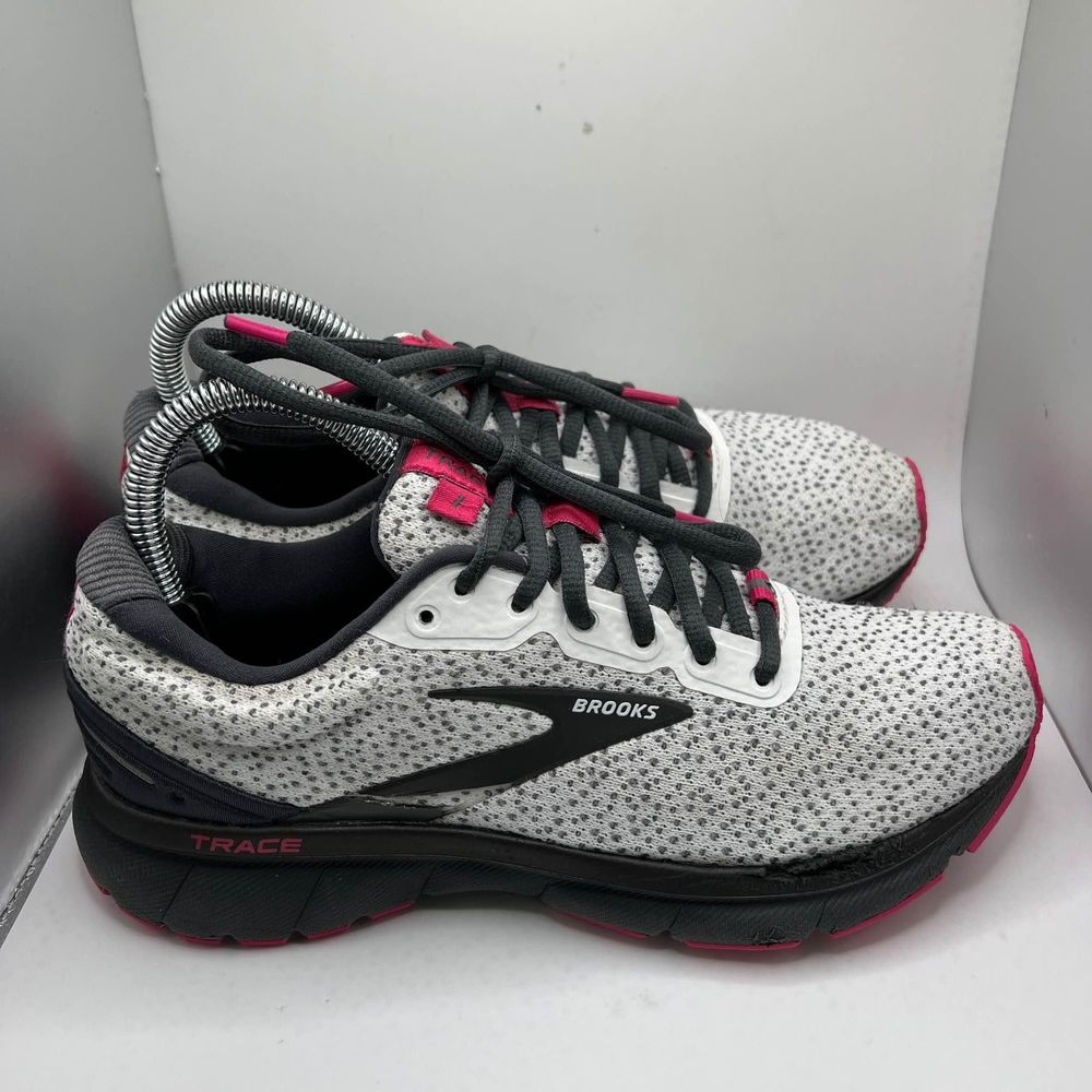 Women’s Brooks Trace 1 Running Shoes Size 7